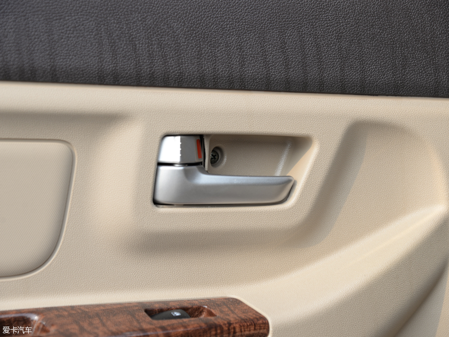 2015������M30 1.5L �ք����m��