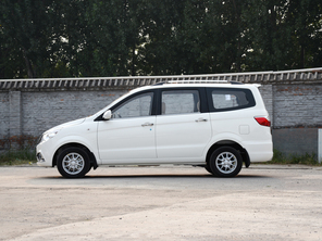 北汽威旺2015款威旺M30