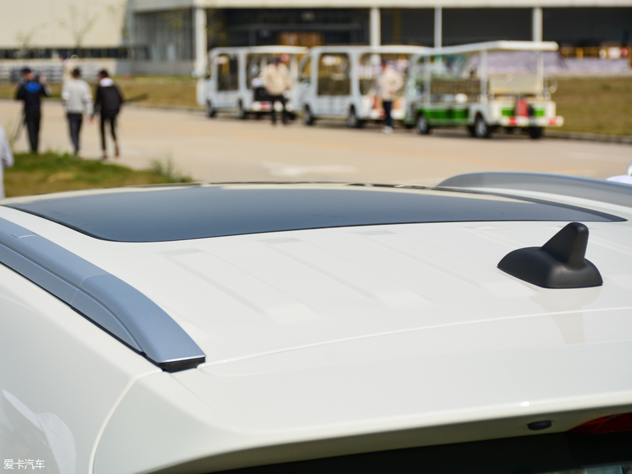 2016������S50 1.5T �քӚg�����F��