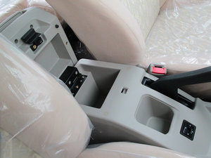 2011款2.8T 两驱柴油 空间座椅