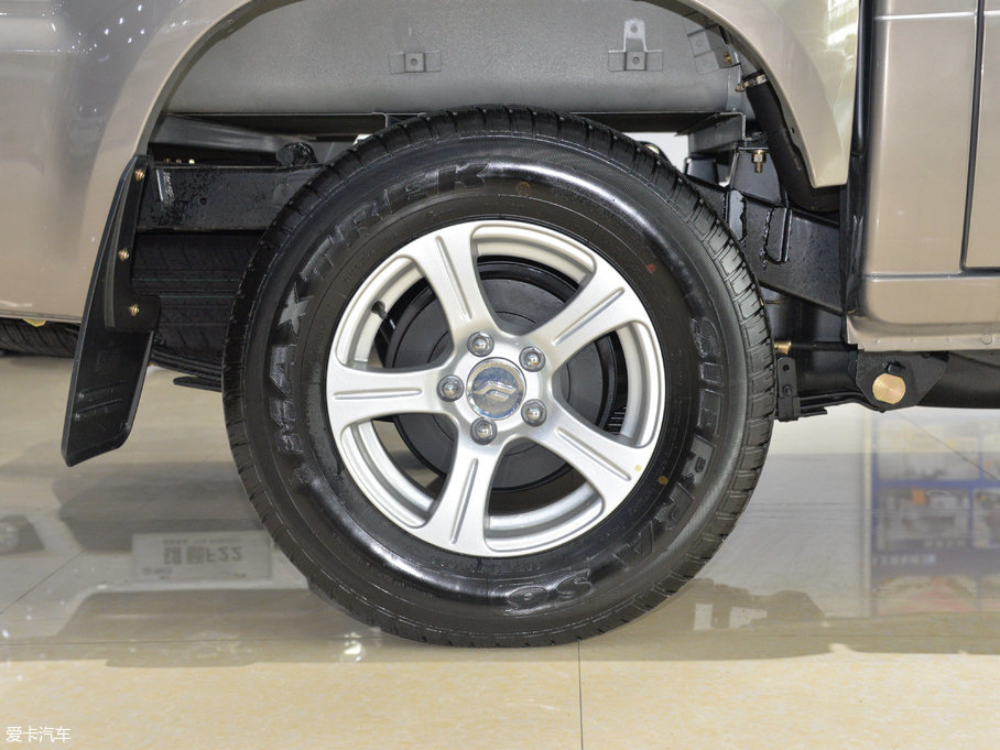 2017۪{F16 2.2L ̓򌌍 V