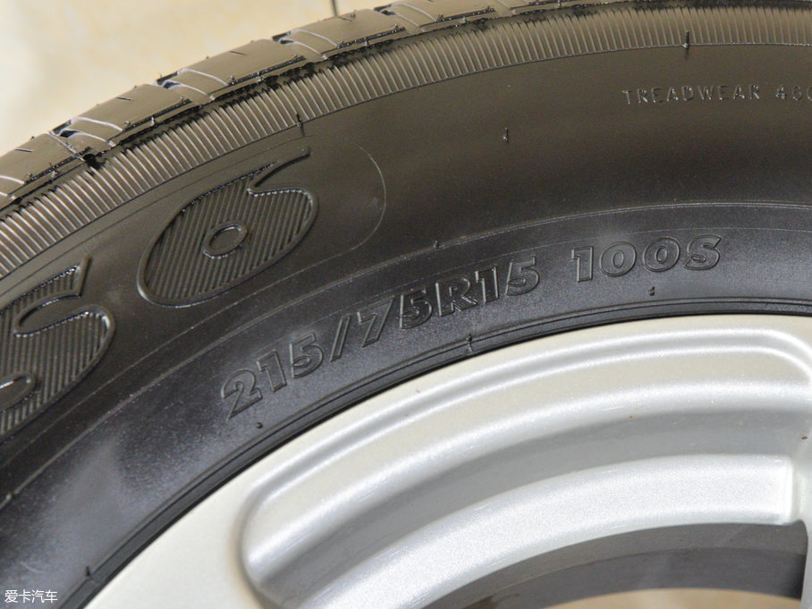 2017۪{F16 2.2L ̓򌌍 V