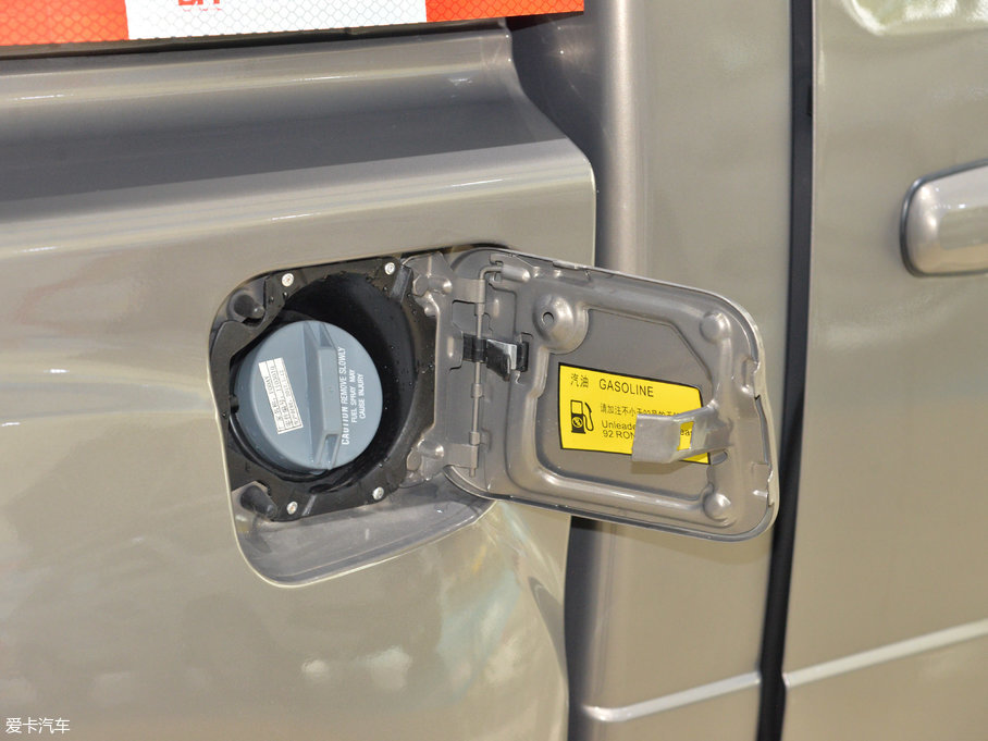 2017۪{F16 2.2L ̓򌌍 V