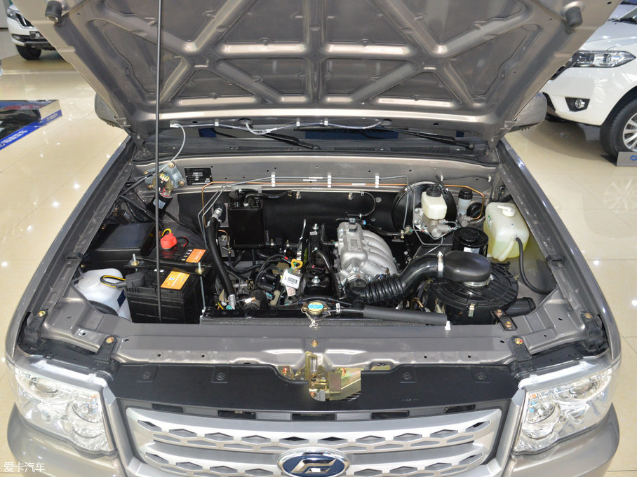 2017۪{F16 2.2L ̓򌌍 V