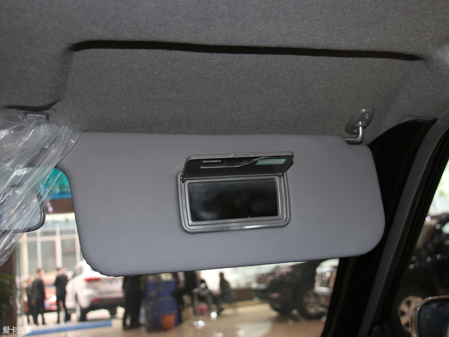 2017۪{F16 2.2L ̓(q)L V