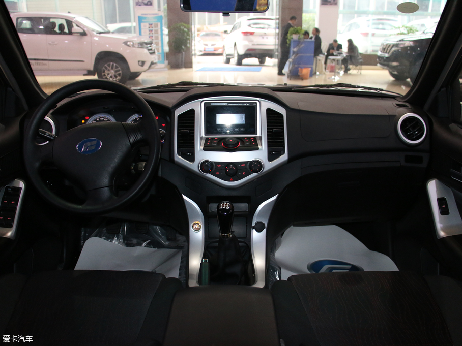 2017۪{F16 2.2L ̓L V