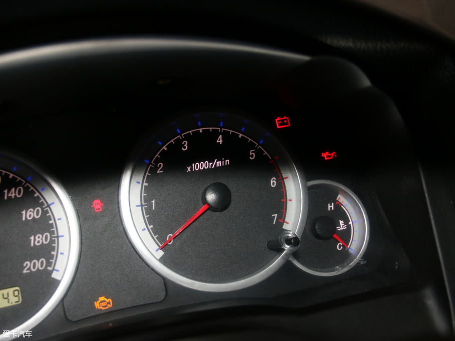 2017۪{F16 2.2L ̓L V