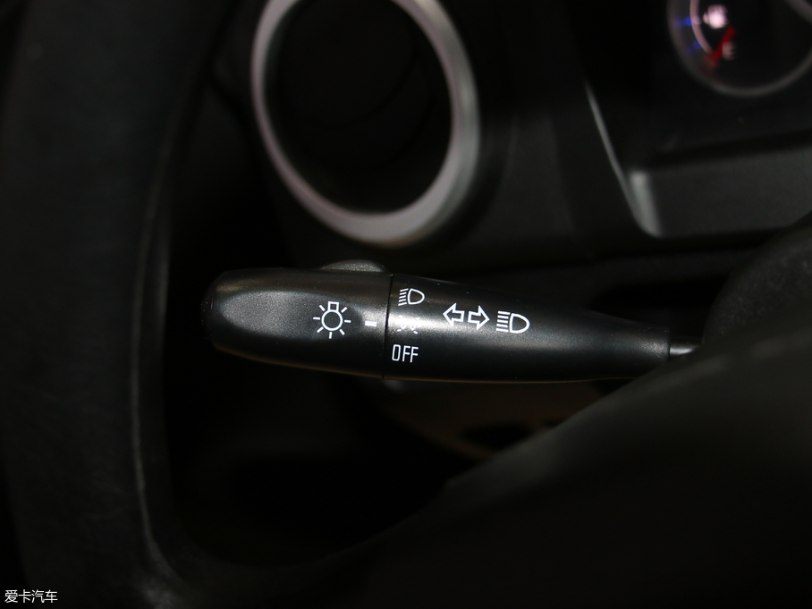 2017۪{F16 2.2L ̓(q)L V