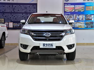 2017款2.8T 手动柴油两驱进取型 正前