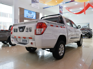2017款2.8T 手动柴油两驱进取型 整体外观