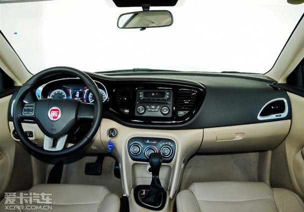 廣汽菲亞特2012款菲翔