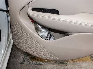 2012款1.4T 自动畅享版 空间座椅
