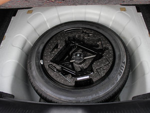 2012款1.4T 自动畅享版 备胎