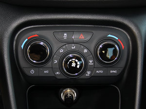 2015款1.4T 自动劲享版 空调调节