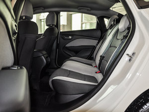 2015款1.4T 手动悦享版 后排空间