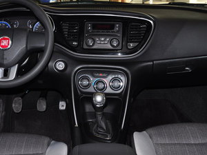 2015款1.4T 手动悦享版 中控台