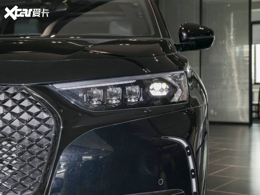 2022��DS 7 45THP �R����ذ�