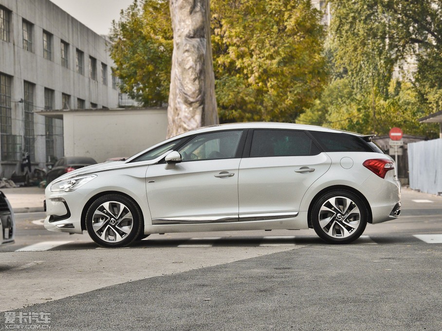 2013DS 5 1.6T Ԅ THP200 