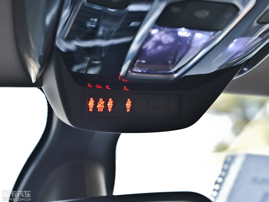 2013DS 5 1.6T Ԅ THP200 