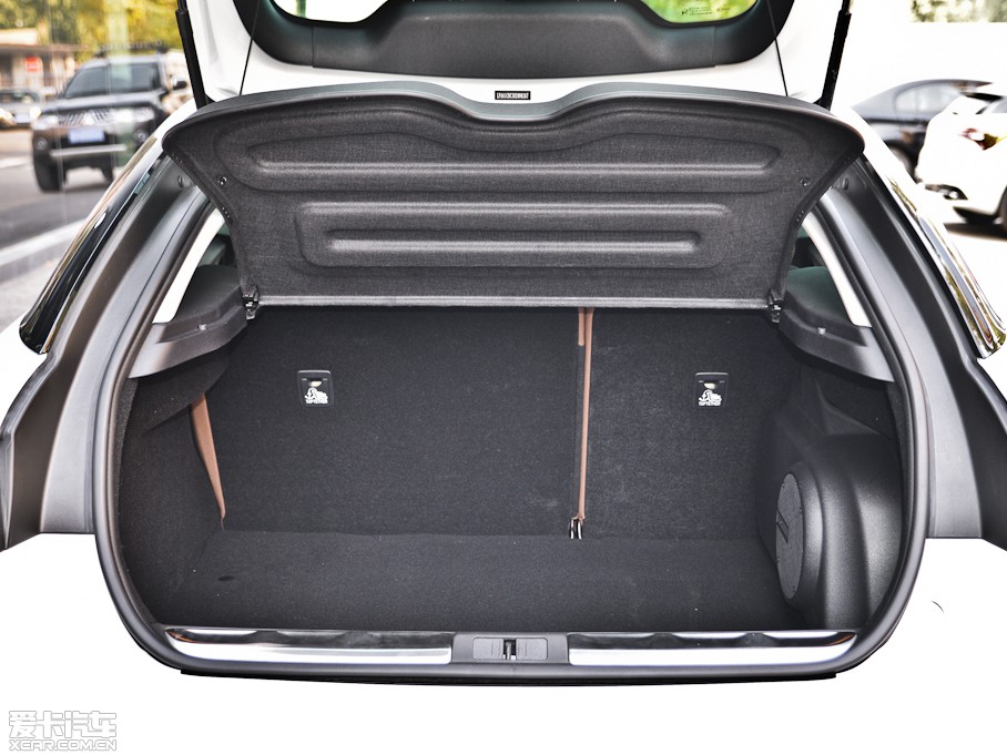 2013DS 5 1.6T Ԅ THP200 