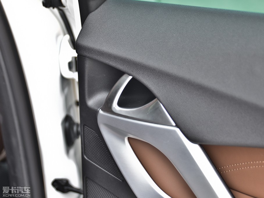 2013DS 5 1.6T Ԅ THP200 