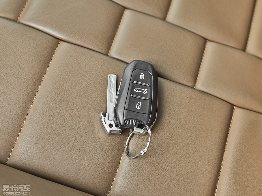 2013DS 5 1.6T Ԅ THP200 