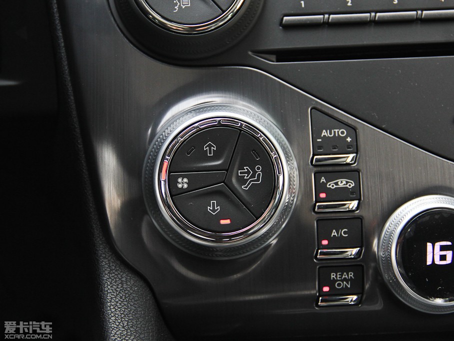 2013DS 5 1.6T Ԅ(dng)A THP200