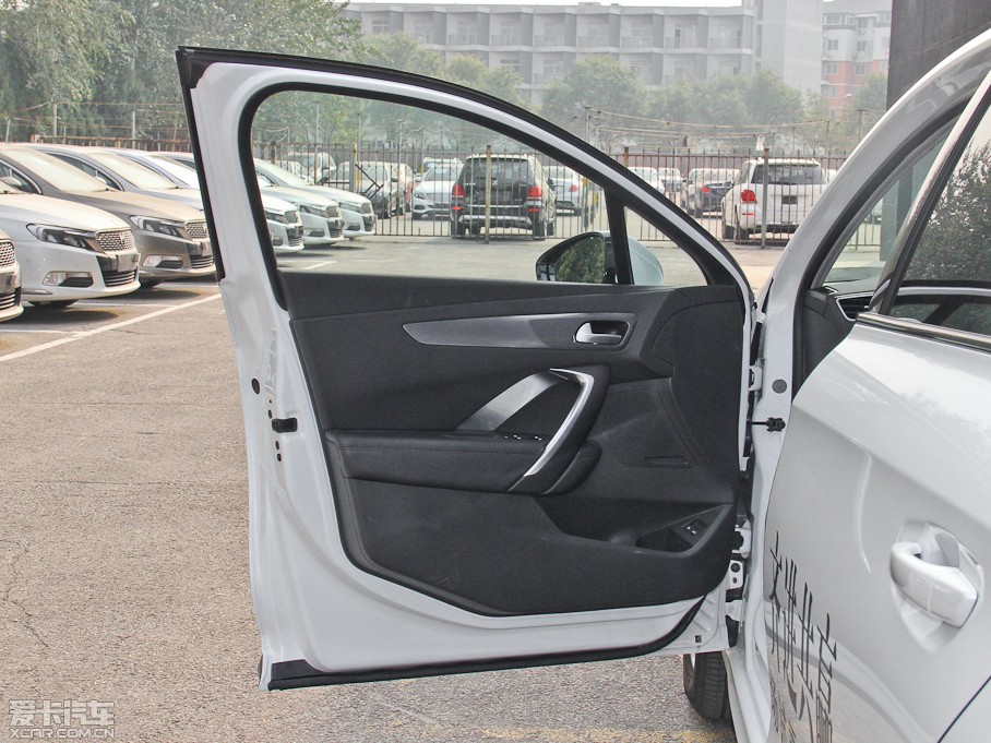 2014DS 5LS VTi140 Ԅm