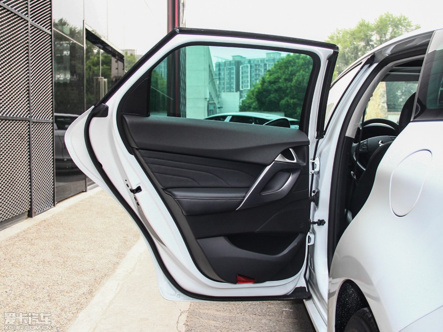 2014DS 5 1.6T Ԅ° THP160