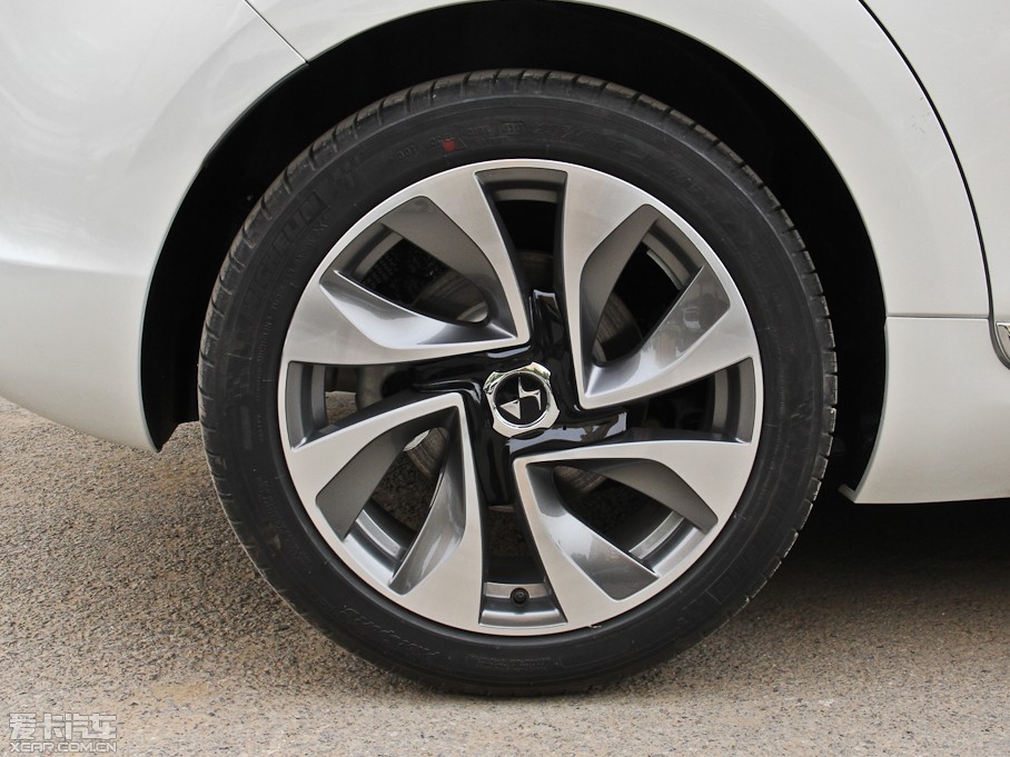 2014DS 5 1.6T Ԅ THP200