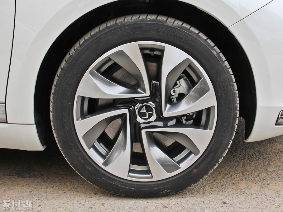 2014DS 5 1.6T Ԅ THP200