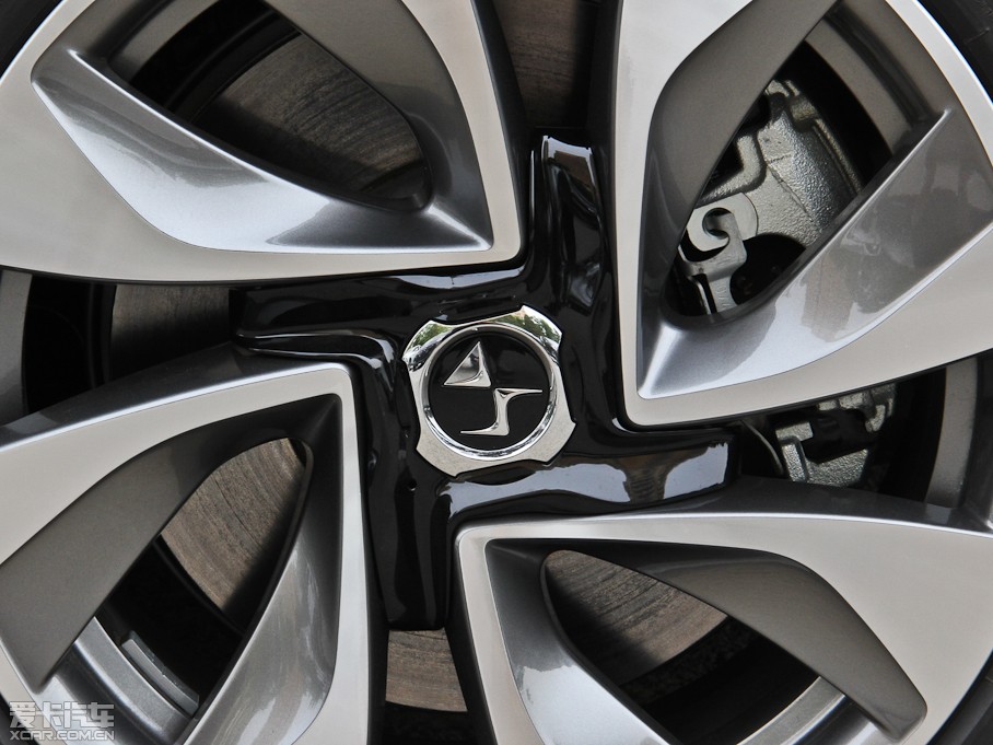 2014DS 5 1.6T Ԅ THP200