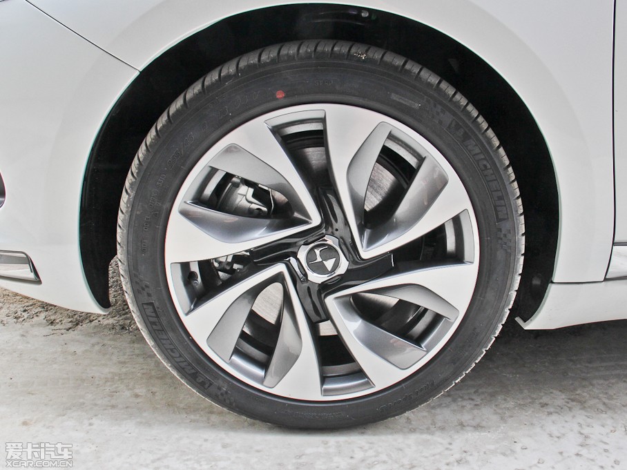 2014DS 5 1.6T Ԅ THP200