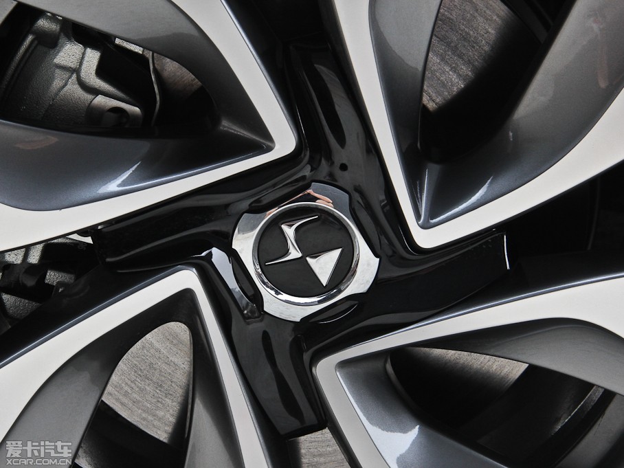 2014DS 5 1.6T Ԅ THP200