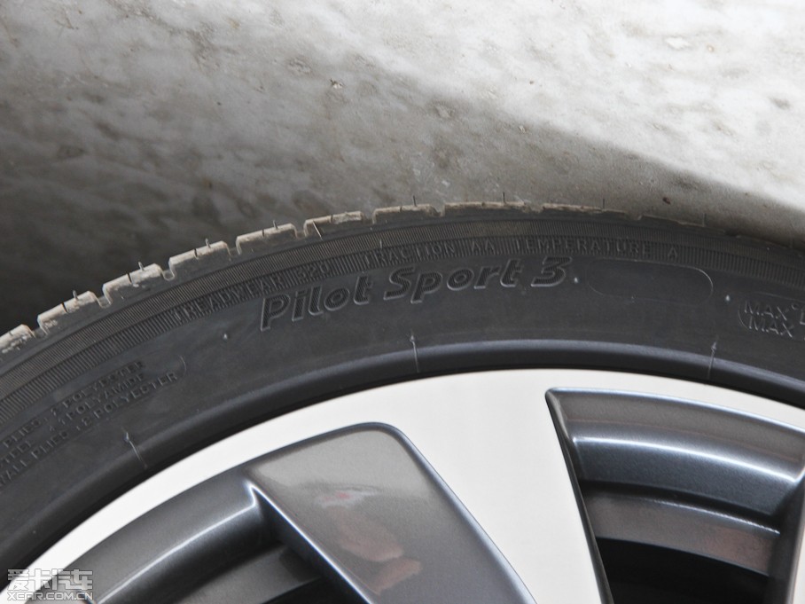 2014DS 5 1.6T Ԅ THP200