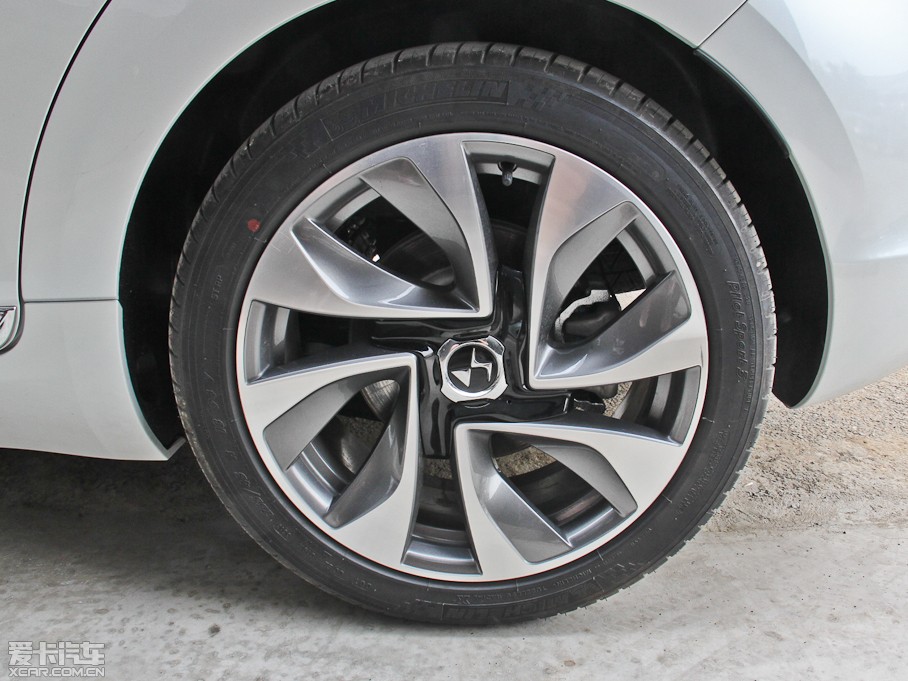 2014DS 5 1.6T Ԅ THP200