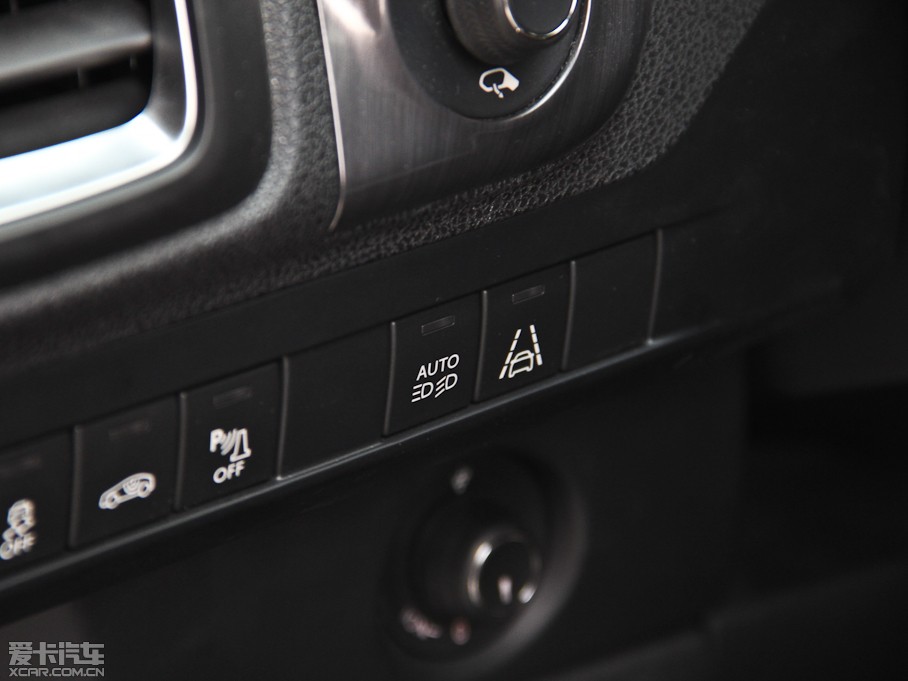 2014DS 5 1.6T Ԅ THP200