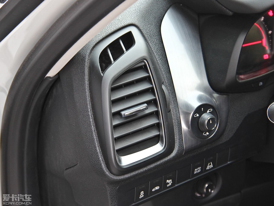 2014DS 5 1.6T Ԅ THP200