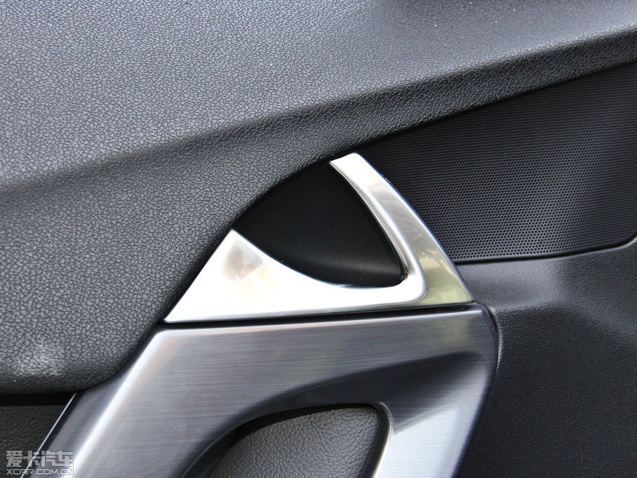 2014��DS 5 1.6T �ԄӺ��A�� THP160