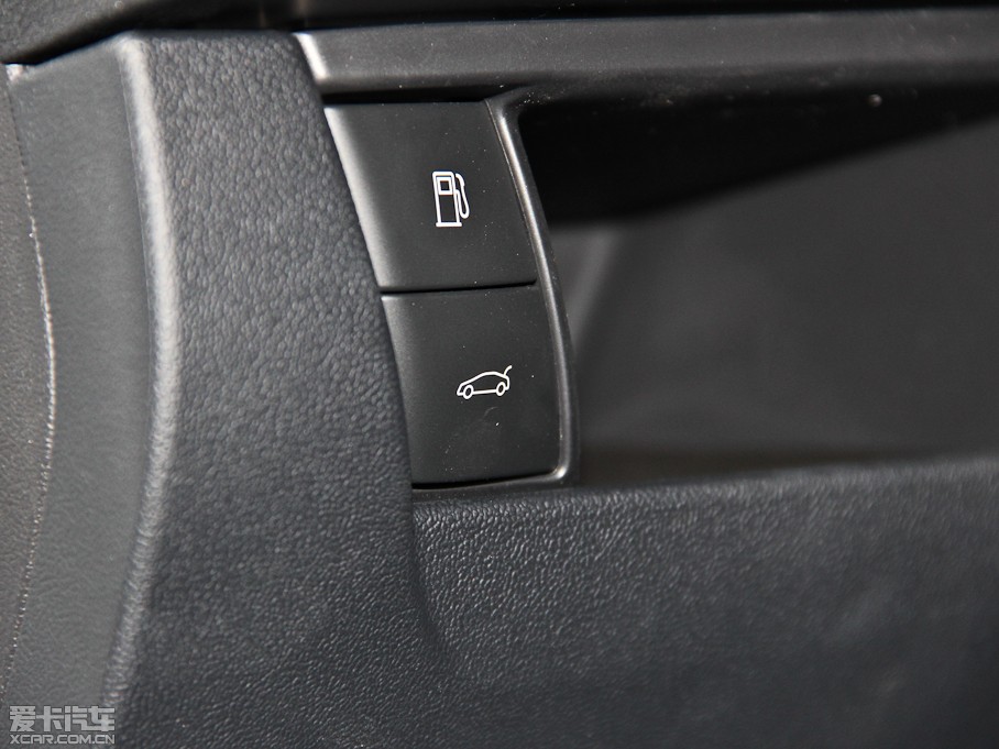 2014��DS 5 1.6T �ԄӺ��A�� THP160