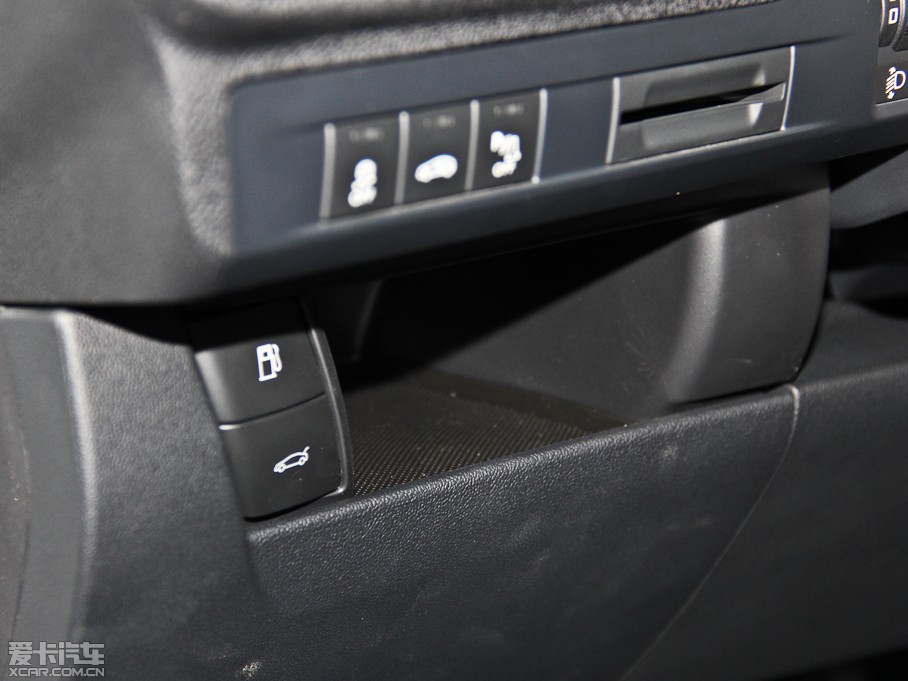 2014��DS 5 1.6T �ԄӺ��A�� THP160