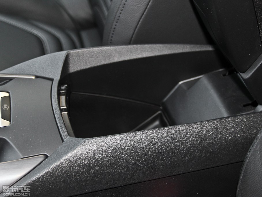 2014��DS 5 1.6T �ԄӺ��A�� THP160