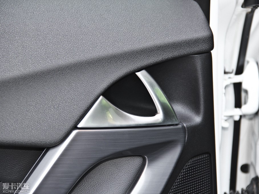 2014��DS 5 1.6T �ԄӺ��A�� THP160