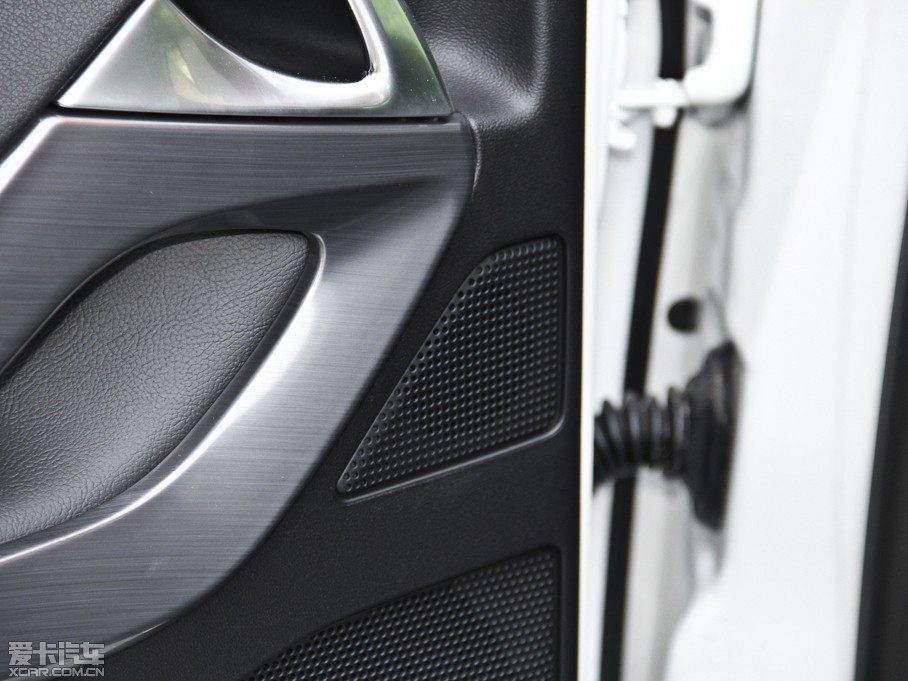 2014��DS 5 1.6T �ԄӺ��A�� THP160