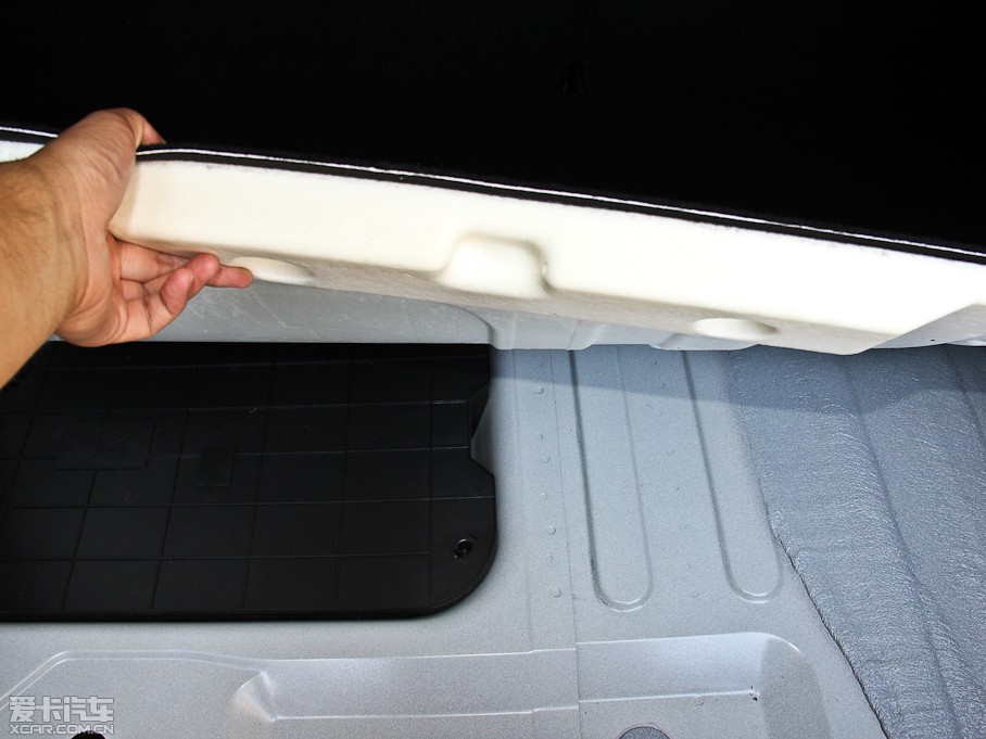 2014��DS 5 1.6T �ԄӺ��A�� THP160