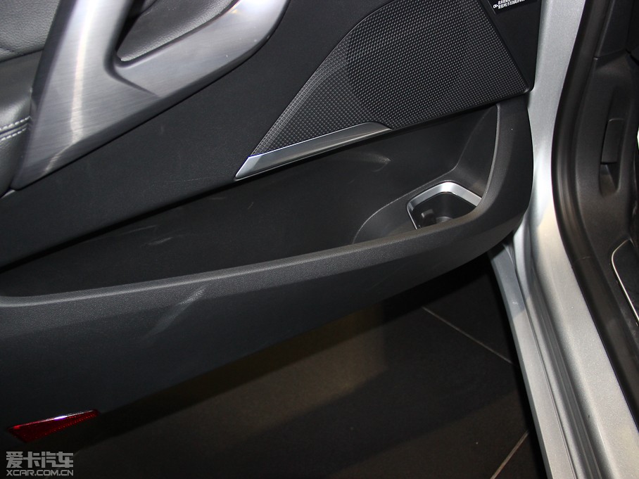 2014DS 5 1.6T ԄӺA THP200