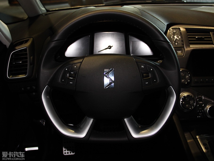 2014DS 5 1.6T ԄӺA THP200