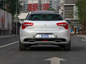 2014款1.6T 自动雅致版 THP160 正后	