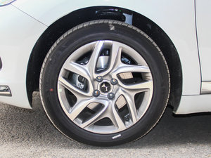 2014款1.6T 自动雅致版 THP160 轮圈
