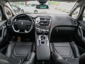 2014款1.6T 自动雅致版 THP160 内饰全景